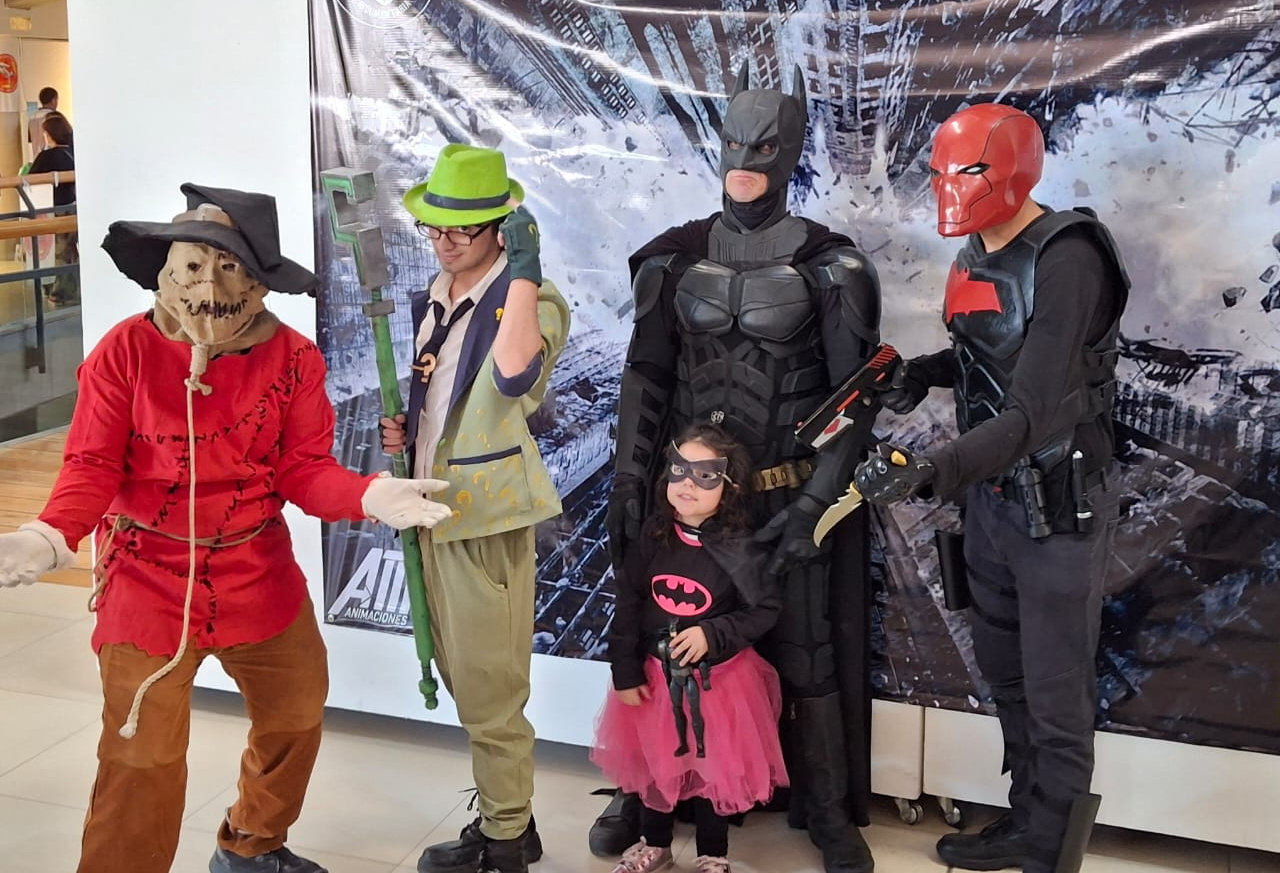 Cientos de personas participaron del Batman Day en el espacio Julio Le Parc en Mendoza